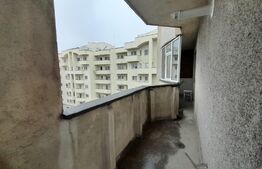 Apartament de 3 camere, 83 mp, centrala termica, zona Piata Mare