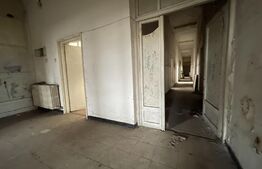 Exclusivitate! Spatiu 580 mp utili, 33 incaperi, 2359 mp teren, Bld. Romanesti