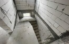 Casa la rosu P+1E, 156 mp utili ,Isalnita