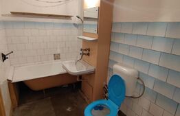 Garsoniera decomandata, etaj 3, zona Sectia de Politie Confectii