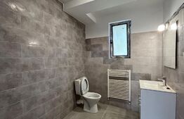 Casă recent renovată, P + 1, 3 camere, zonă centrală 