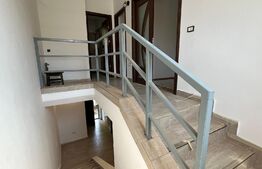 Casă recent renovată, P + 1, 3 camere, zonă centrală 