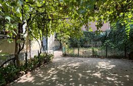 Casă recent renovată, P + 1, 3 camere, zonă centrală 