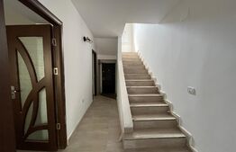 Casă recent renovată, P + 1, 3 camere, zonă centrală 