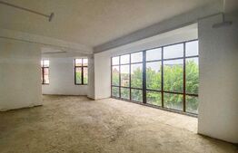 Clădire cu valoare istorica, complet restaurata, 2200 mp, pretabila activități comerciale, zona Facultatii de Medicina