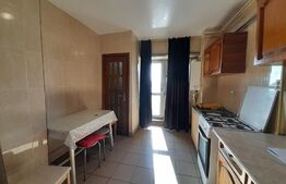 Apartament 3 camere, 80 mp, centrala termica, Zona Piata Mare