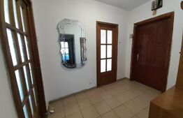 Apartament 3 camere, 80 mp, centrala termica, Zona Piata Mare