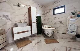 Casa spatioasa, 4 camere, zona Facai