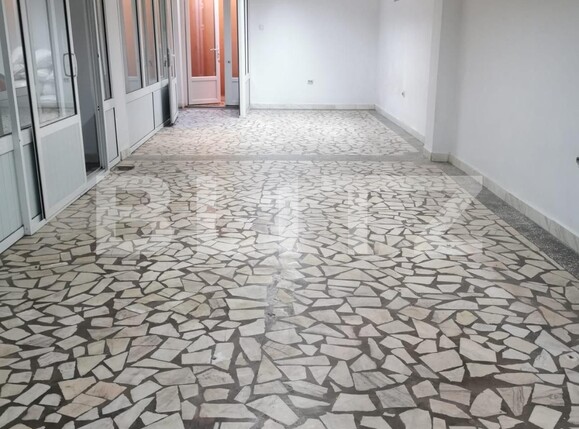 Spațiu comercial de închiriat Filiaşi - 109697SIC | BLITZ Craiova | Poza1