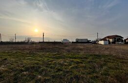 Teren intravilan 1.999 mp, toate utilitățile și dublă deshidere mare, Cârcea