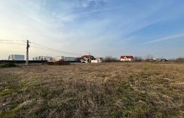 Teren intravilan 1.999 mp, toate utilitățile și dublă deshidere mare, Cârcea