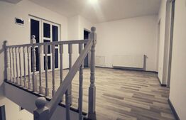 Casa P+M, 140 mp utili cu 712 mp teren, Malu Mare!