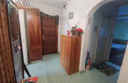 Apartament 3 camere, decomandat, etajul 1, zona Rendes-Vous