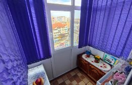 Apartament 3 camere semidecomandat, centrala termica, zona Niela