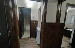 Apartament 3 camere, decomandat, zona Sara