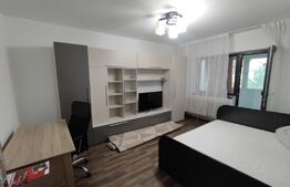 Apartament 3 camere, decomandat, zona Sara