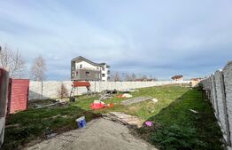 Teren intravilan împrejmuit cu gard și porți, 1.160 mp, cartier Veteranilor