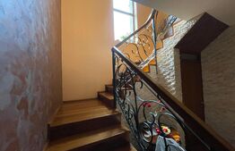 Casa 264 mp cu teren 800 mp , zona Rovine