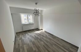 Apartament pretabil spatiu birouri