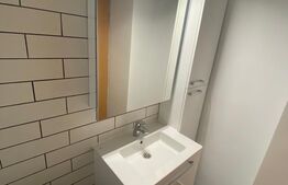 Apartament pretabil spatiu birouri