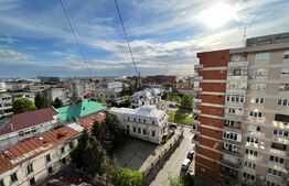 Apartament 4 camere renovat, 79 mpu, vedere panoramică, Ultracentral