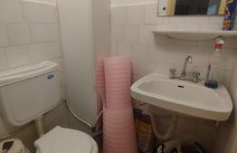 Apartament 3 camere, decomandat, centrala termica, zona Intim-Lapus