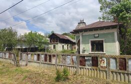 Casă veche și teren 2600 mp , Câmpeni 