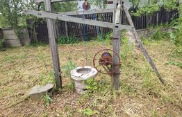 Casă veche și teren 2600 mp , Câmpeni 