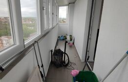 Apartament 3 camere cu terasa, zona Consul