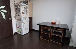 Apartament 3 camere semidecomandat, Craiovita Noua ( Statia de salvare)