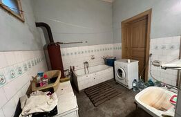 Oportunitate! Casa renovabila pe parter , 147 mp utili, 688 mp teren