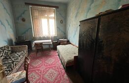 Oportunitate! Casa renovabila pe parter , 147 mp utili, 688 mp teren