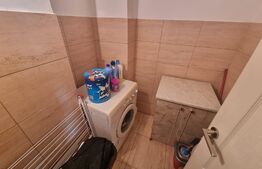 Apartament 3 camere decomandat, 1 Mai zona Targ