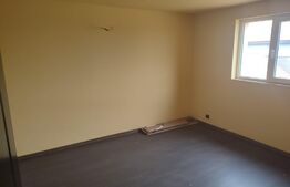 Casă 105 mp utili , 753 mp teren ,zona Bordei 