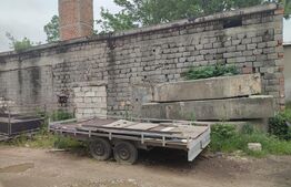 Teren 636 mp , front 21 m , hală demolabilă , zona Brestei