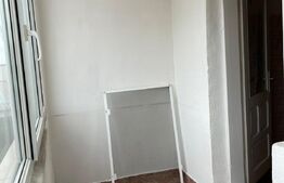 Apartament 3 camere decomandat, etaj 2, zona Dezrobirii
