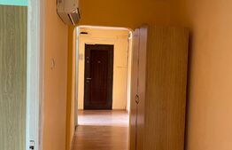 Apartament 3 camere decomandat, etaj 2, zona Dezrobirii