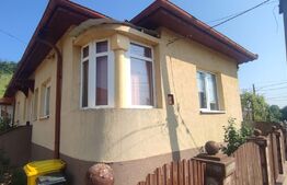 Casă individuală110 mp , teren 1653 mp, zona Bucovăț