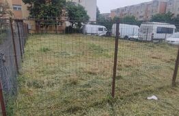 Oportunitate investițională! Teren intravilan 305 mp , toate utilitățile