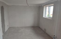 Casă 215 mp  ,teren 318 mp ,zona Selgros