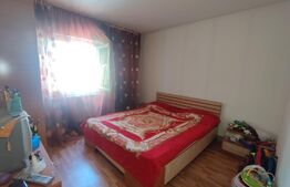 Apartament de 2 camere, decomandat, centrala termica, zona Materna