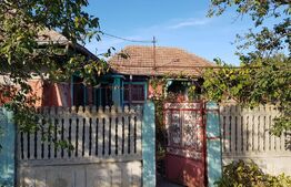 Casă bătrânească, 61 mp utili, curte 1832 mp, Dobromira Dolj