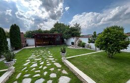 Casă pe parter cu o superbă grădină, 141 mp construiți și 469 mp teren, Cârcea