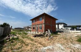 Case P + E, 120 mp utili, 3/400 mp teren, zona Selgros