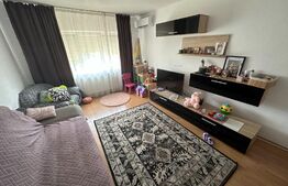 Apartament de 3 camere, decomandat, centrala termica, zona 1Mai