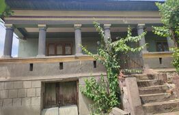 Casă bătrânească cu teren 1185 mp , Palilula