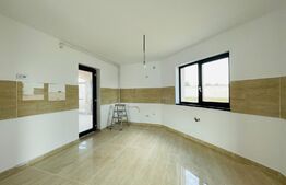 Casa la cheie P+E 200 mp utili, 600 mp teren, Garlesti