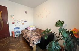 Apartament cu 3 camere, parter, centrală termică, 1 Mai zona Pelendava