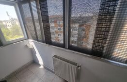 Apartament 3 camere decomandat, 1 Mai Zona