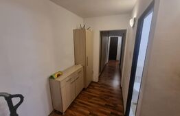 Apartament 3 camere decomandat, 1 Mai Zona